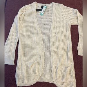 NWT white waffle-weave cardigan - Large